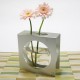 Vase en verre, cadre en aluminium